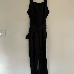 Everlane Classic Black Jumpsuit linen, like new